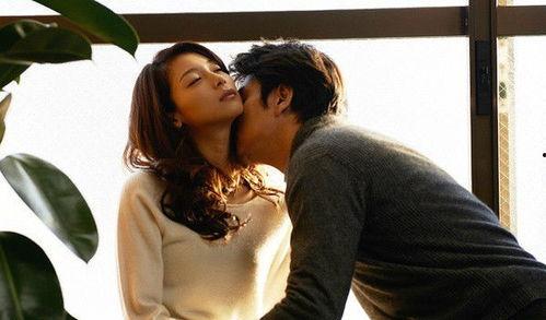 芦苇玻璃在线观看,穿越时光的视觉奇遇  第2张